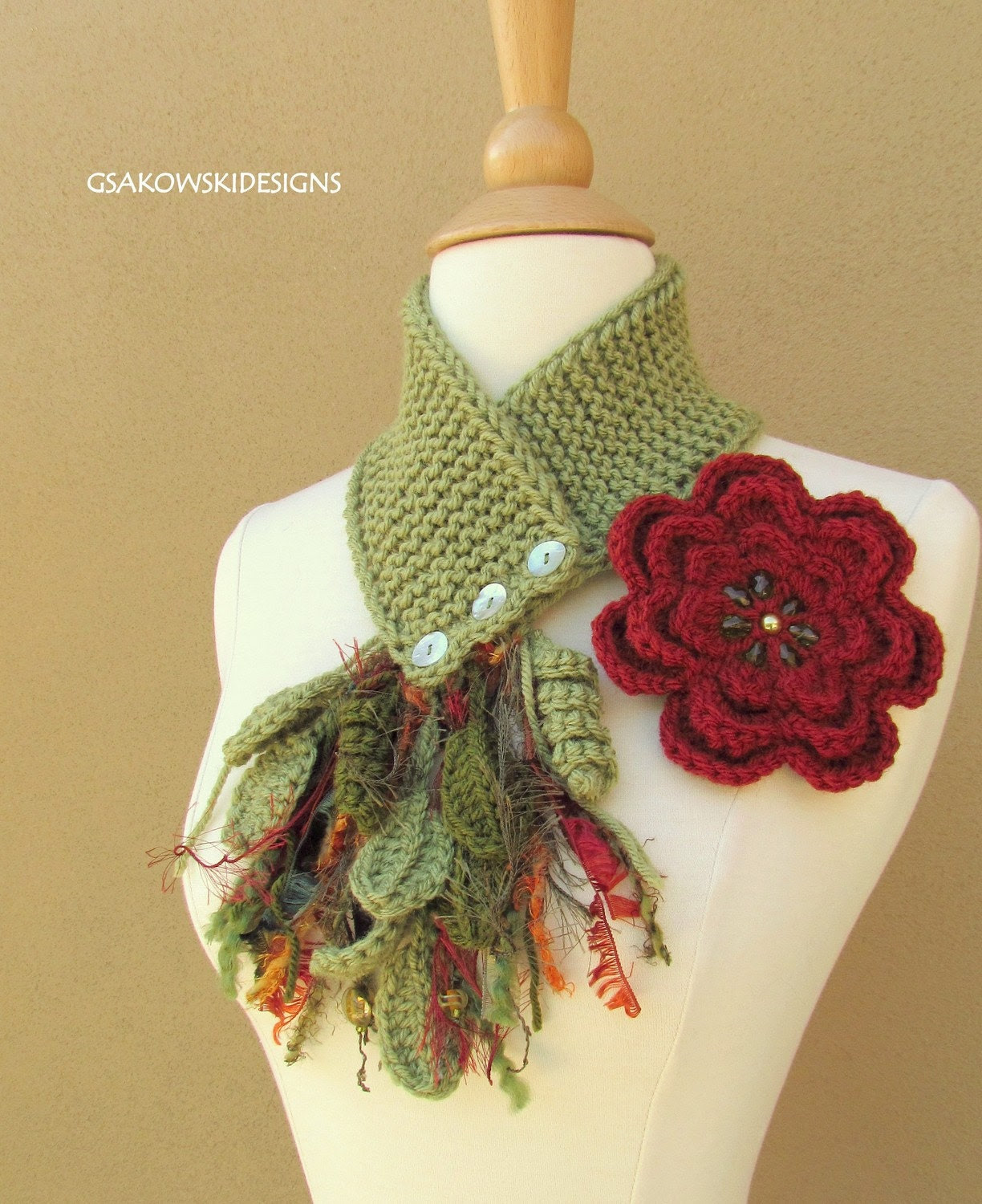 Brick Flower Scarflette