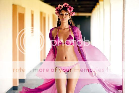 Hot Indian Model Mashoom Sigha Sexy Bikini