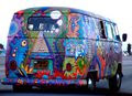 VW_Bus_T1_in_Hippie_Colors_2