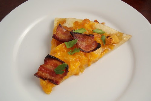 Cheddar Bacon and Caramelized Apple Pizza