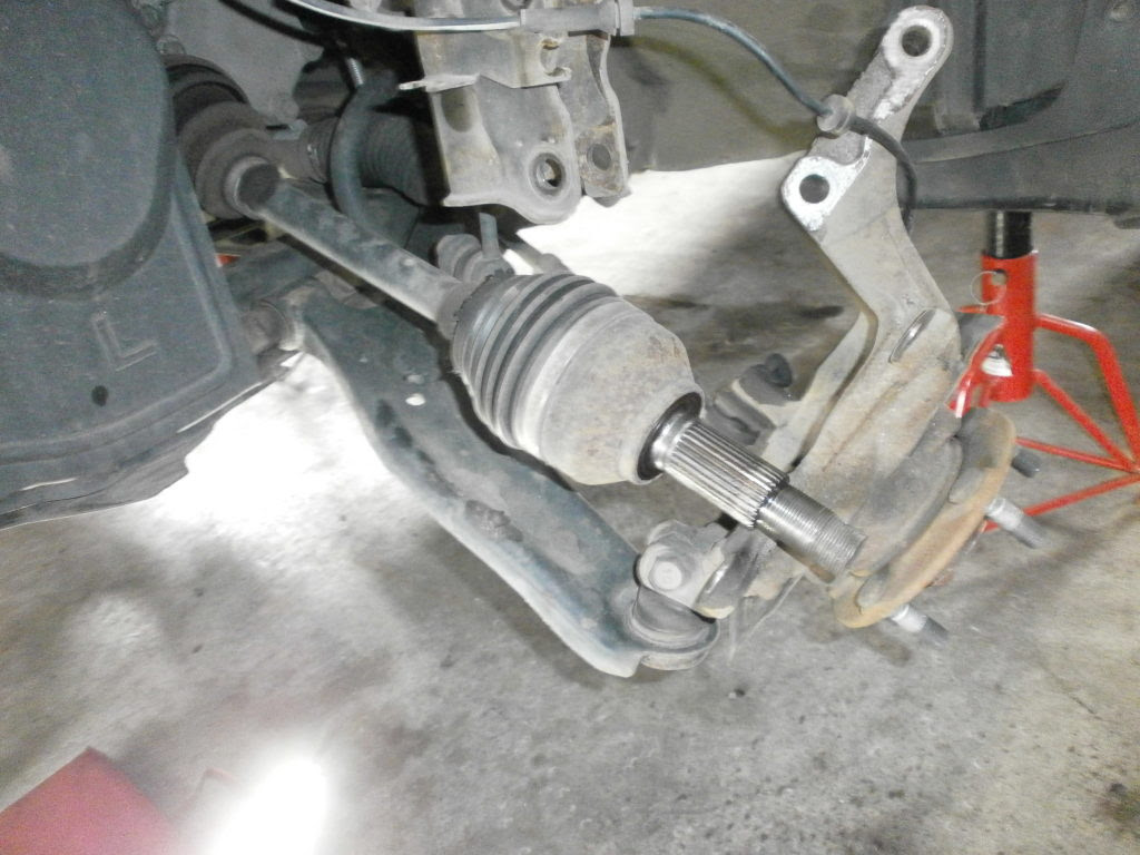 有限会社オートフィールド札幌 エクストレイル ｎｔ３１ 足廻りから異音