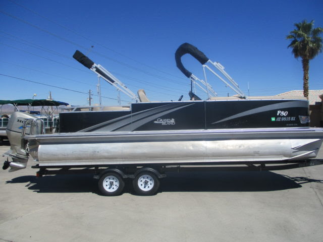 Pontoon Boat Rentals - Paradise Wild Wave Boat