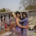 Paki Girls Enjoying Holi Day pic 12