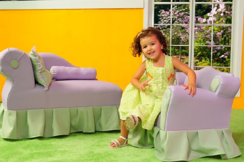 Fantasy Furniture Princess Chaise, Pink