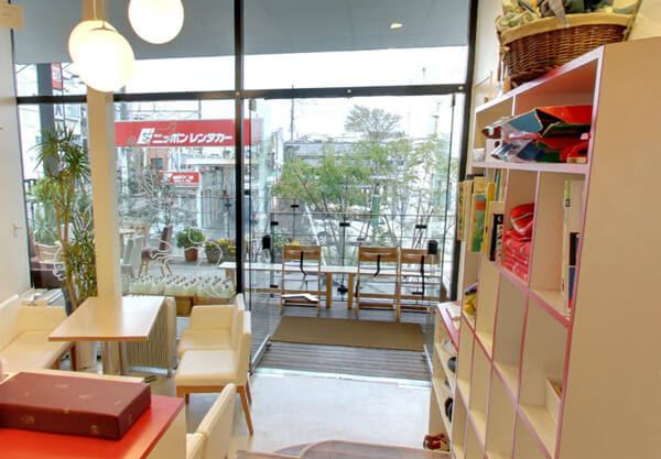 自由が丘の親子カフェなら いいcafe 自由が丘 子連れランチ検索ならtomoni