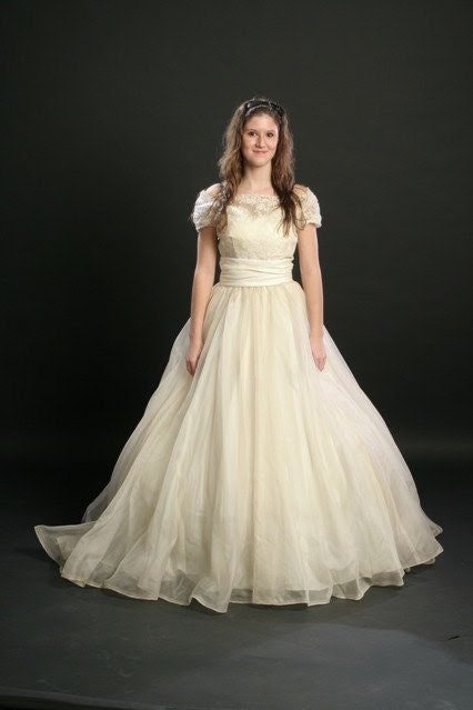 Vintage 50s Ivory Wedding Prom Dress