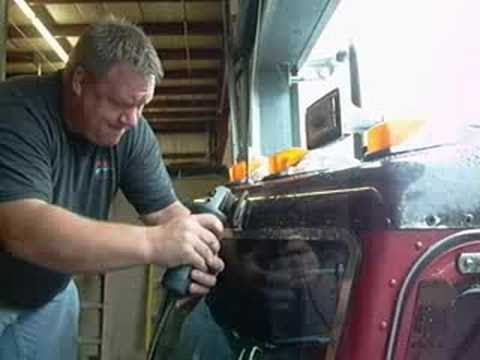 peterbilt wings