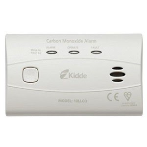 Carbon Monoxide Detector With 10 Year Lithium Battery - The sealed lithium battery is designed to last for roughly 10 years, facilitating continuous operation.
