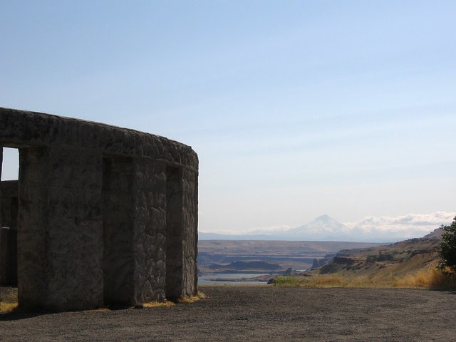mt. hood from stonehenge