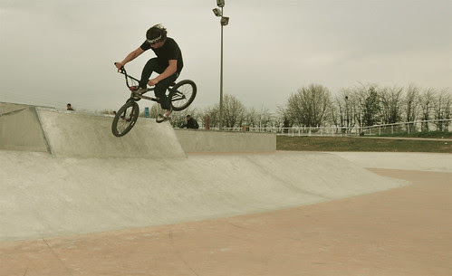 Garrett Reynolds moussant, wall foot jam.