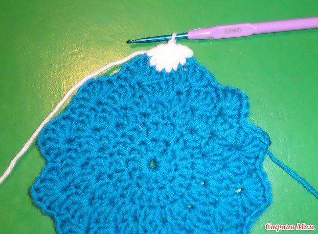 We knit a hat for a girl