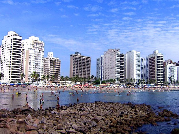 Praia das Astúrias em Guarujá, SP (Foto: Reprodução / TV Tribuna)