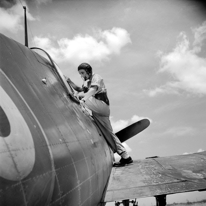 Une mission du groupe d&quot;avions de chasse Hellcat F6F5 &quot;Normandie-Niemen&quot; en mars 1951.