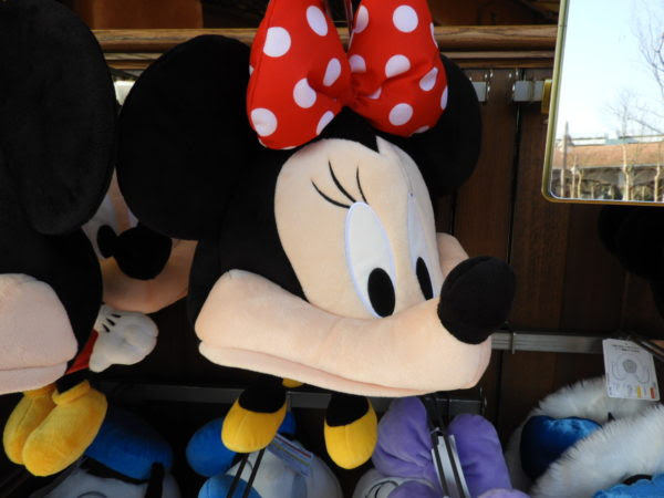 ディズニーのファンキャップまとめ 友達とお揃いコーデを楽しもう 舞浜walker