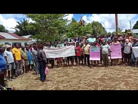 Masyarakat Adat Suku Tehit melakuakan aksi penolakan terhadap PT. ASI
