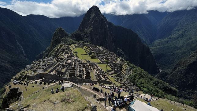 Machu Picchu ante la preparación de las celebraciones por el centenario de su descubrimiento. CRIS BOURONCLE/AFP Machu Picchu ante la preparación de las celebraciones por el centenario de su descubrimiento. CRIS BOURONCLE/AFP
