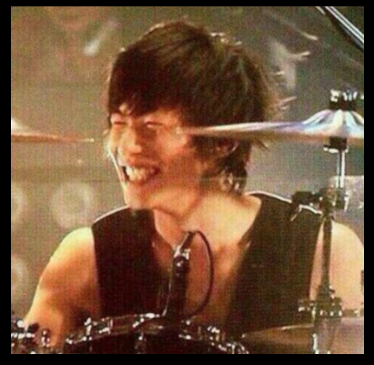 真太郎 Uverworld の結婚相手 嫁 と子供と式 指輪 ドラムセットに上手さの秘密 ソロと技術 下ネタ最高 Rock Note