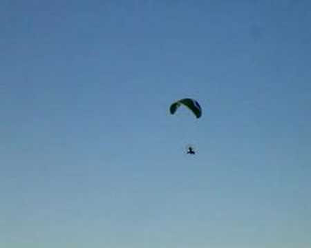 Paratrike flying