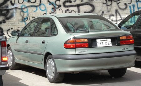 1999 Renault Laguna Serv and Transmission Lights Turned On