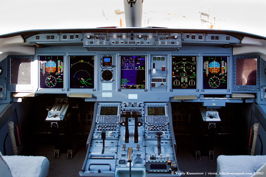 SuperJet cockpit