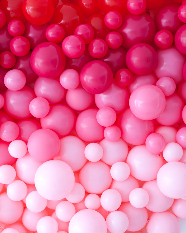 Giant Ombre Heart Balloon Backdrop Giant Ombre Heart Balloon Backdrop