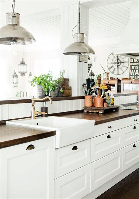Innovative tile alternatives 01:00 create a stylish bathroo. white-farmhouse-kitchen-cabinet-design | HomeMydesign