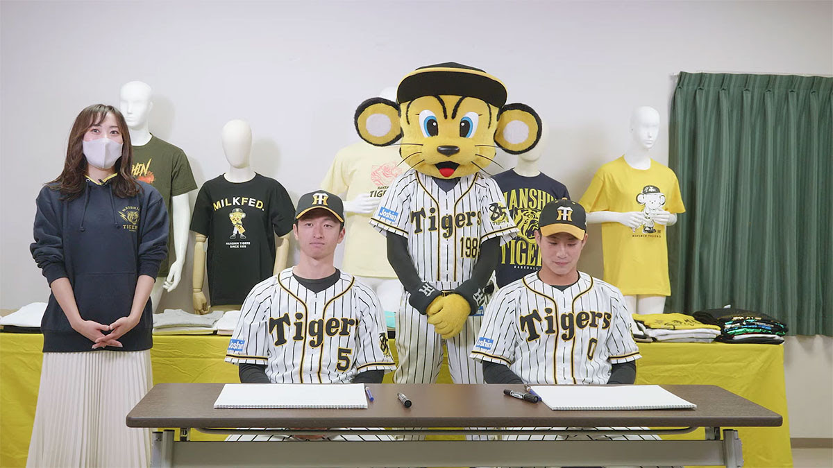 絵を描かされる木浪近本 トラニュース 阪神タイガース応援ファンサイト