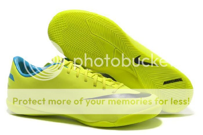 Laku Terus: Sepatu Futsal Nike