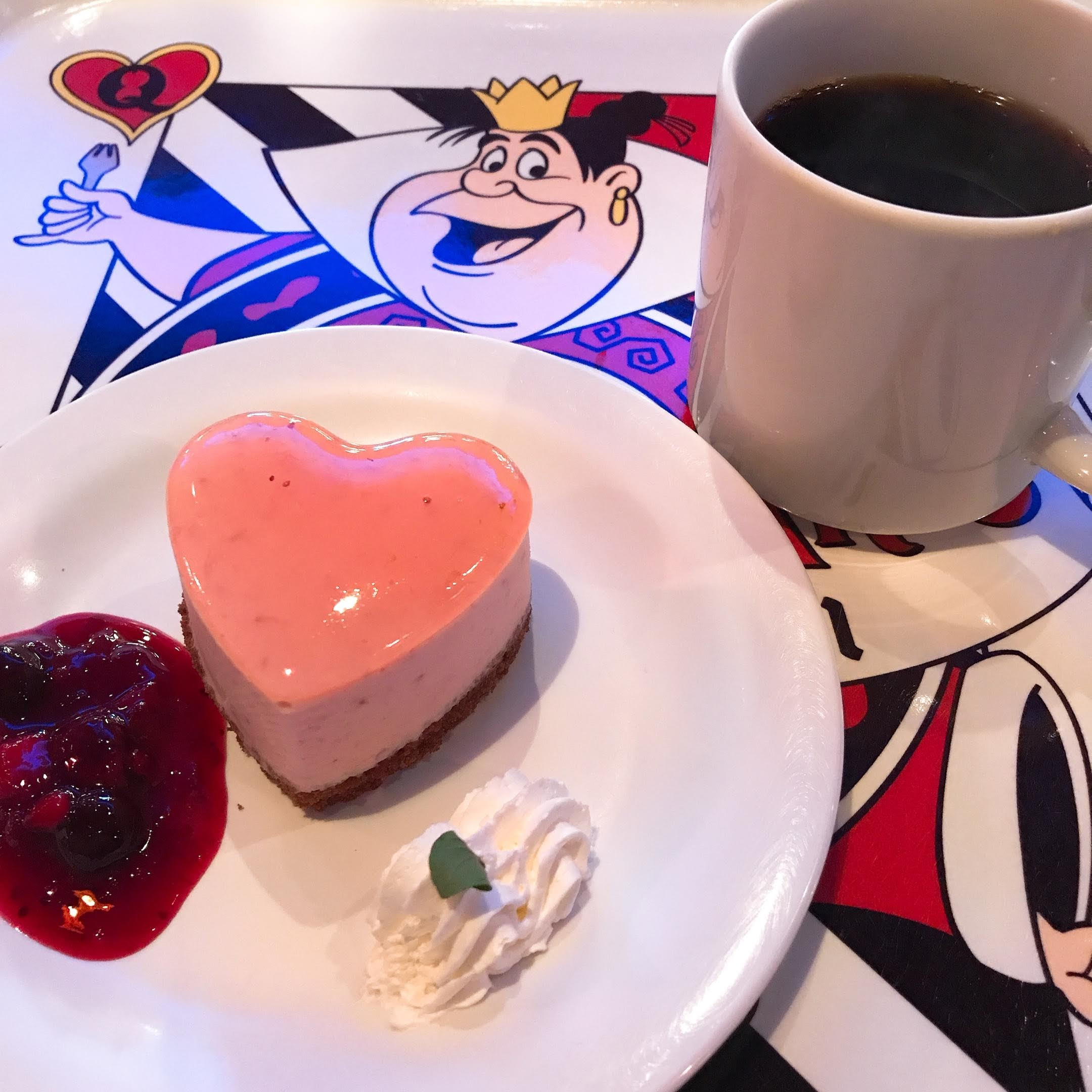 ディズニーのバースデーでおすすめの食事８選 お誕生日メニュー バースデーケーキ 食を通じて笑顔になる健康になる食育マガジン Hug Mog