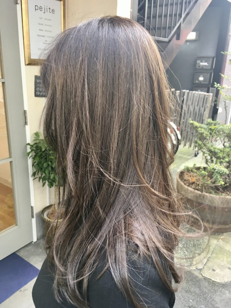 Guest 最近オリーブ系 マット系の緑っぽいカラーが人気です 北千住の美容室 ヘアサロン Pejite