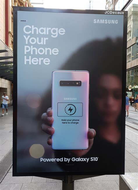 100 ~ 240v, 50~60hz · output: Charge your phone on this Samsung Galaxy S10 billboard
