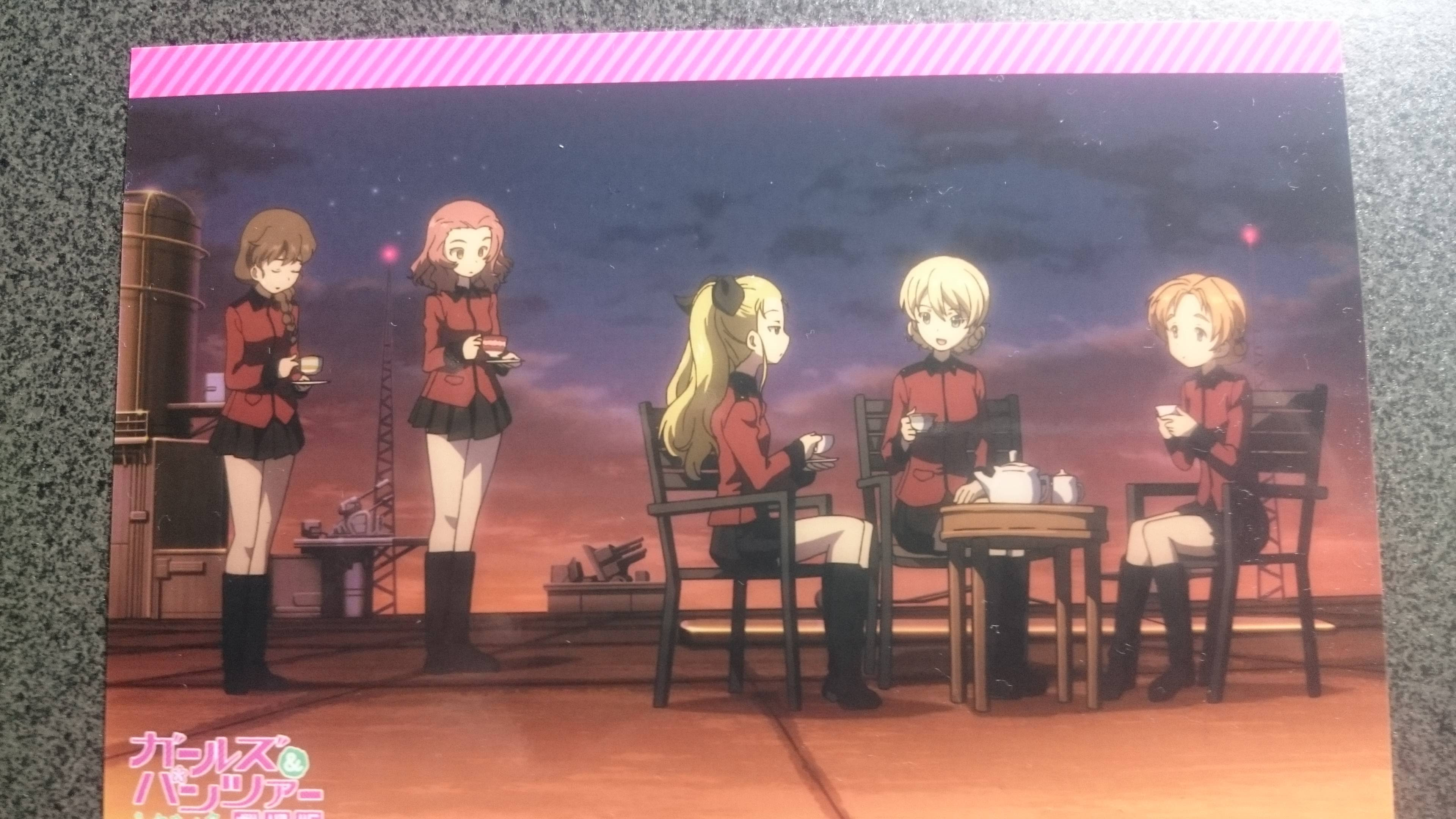 りくかいくう速報 ガルパン 劇場版エンディングでルクリリさんとローズヒップが立ってるのって イギリスは階級社会だし仕方ない