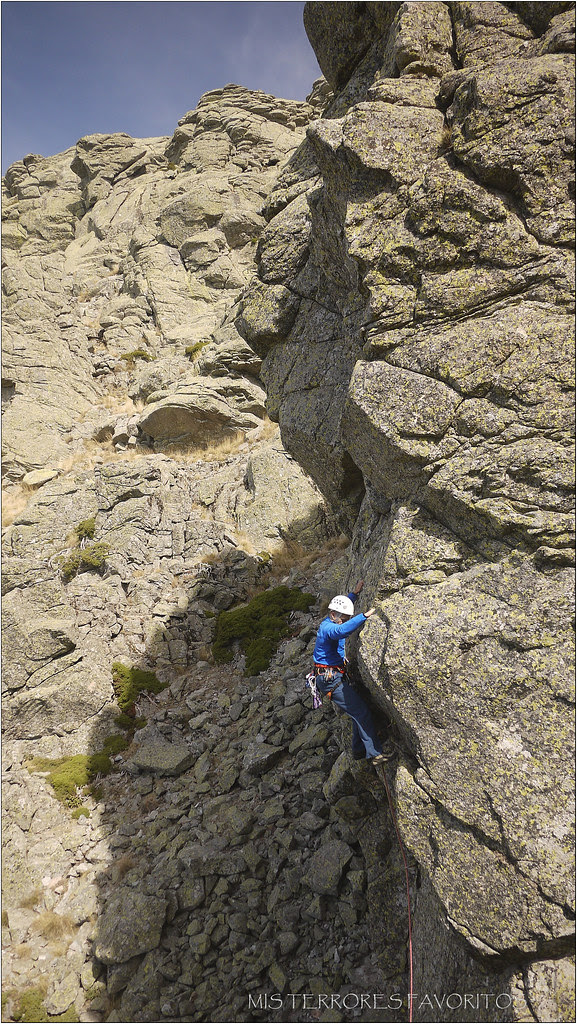 SERGUEY E IVANOVICH 6b+ - LA ALMENA - RISCOS DEL VILLAREJO