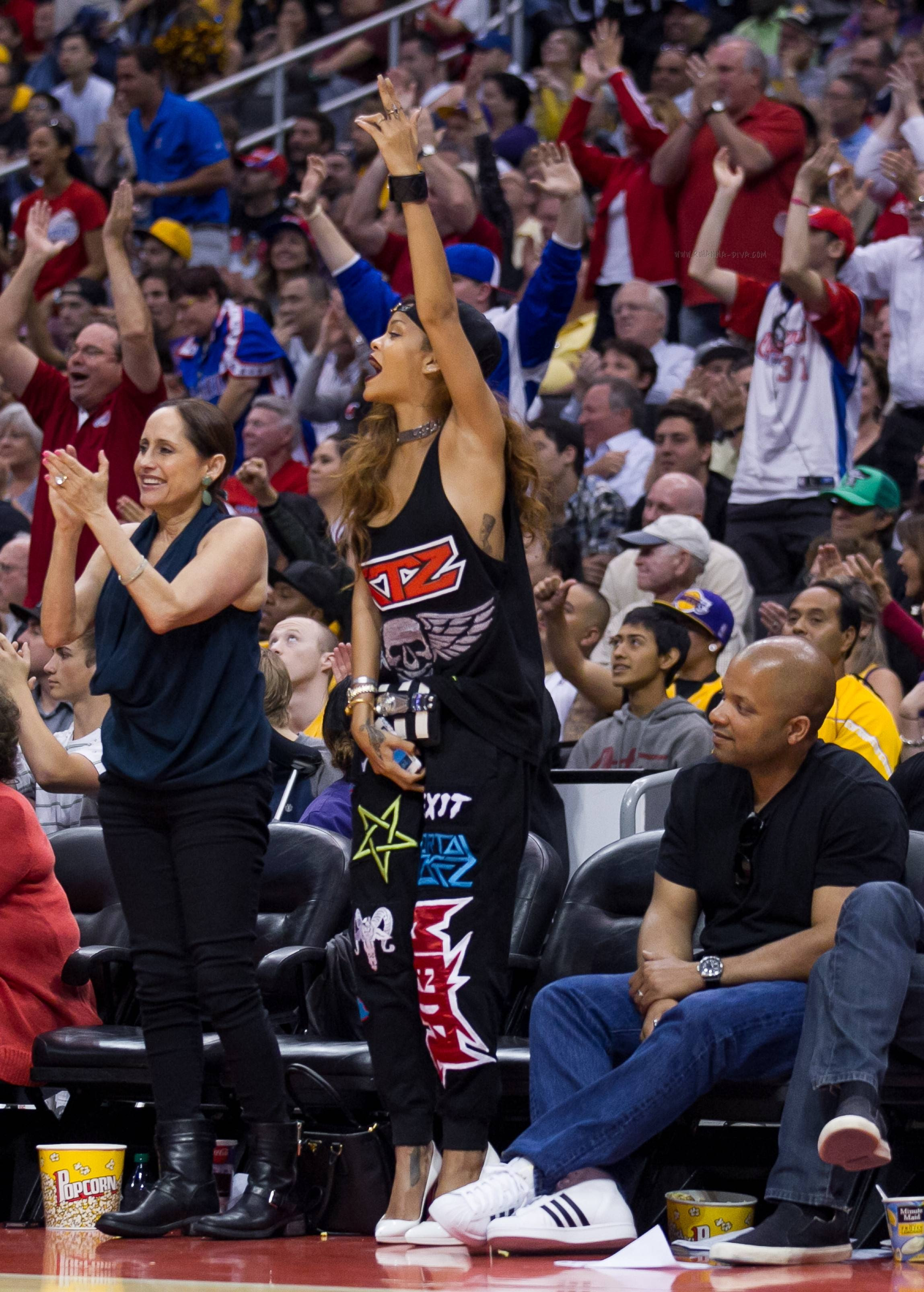 > Rihanna At The Lakers vs. Clippers game at Staples Center in L.A. - Photo posted in Eyecandy - Celebrities and random chicks | Sign in and leave a comment below!