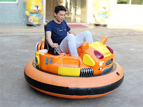 Grand Inflatable bumper cars