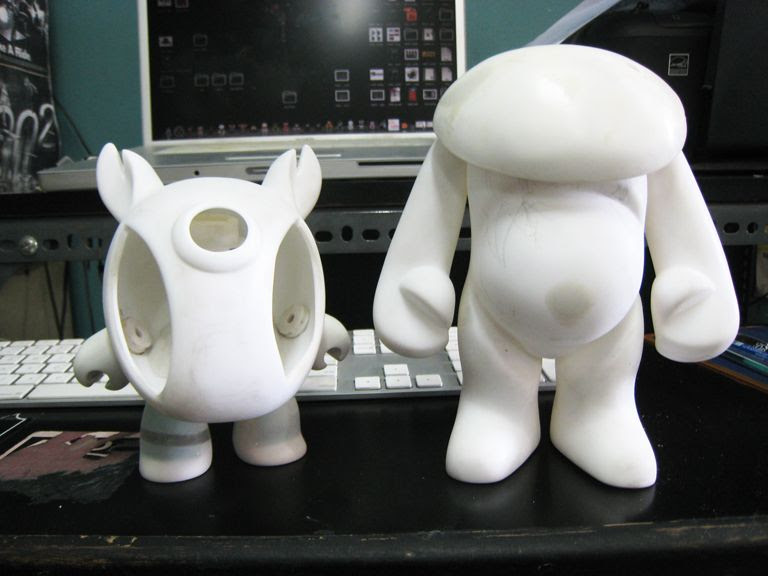 Progress shots of Rotobox's custom Jouwe