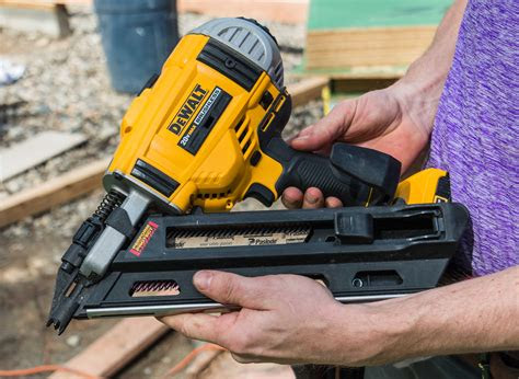 The dewalt flexvolt 60v max 2.5 gallon cordless air compressor offers all the convenience and portability of cordless and allows you continuous use of the . DeWalt DCN690 Cordless Framing Nailer | Tools of the Trade
