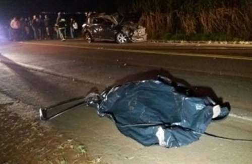 Mulher morre e outra fica gravemente ferida em capotamento na PR-545
