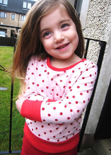 polkadot shirt sleeves