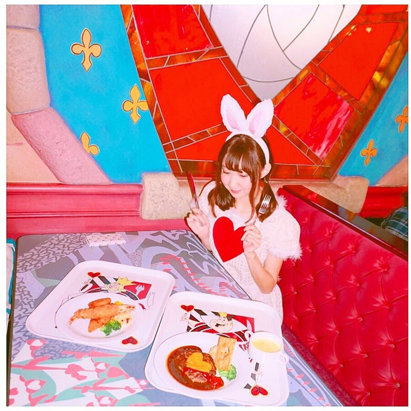 東京ディズニーランドにあるおすすめフォトスポット 不思議の国のアリス編 レポミン 気になるアレの体験談メディア