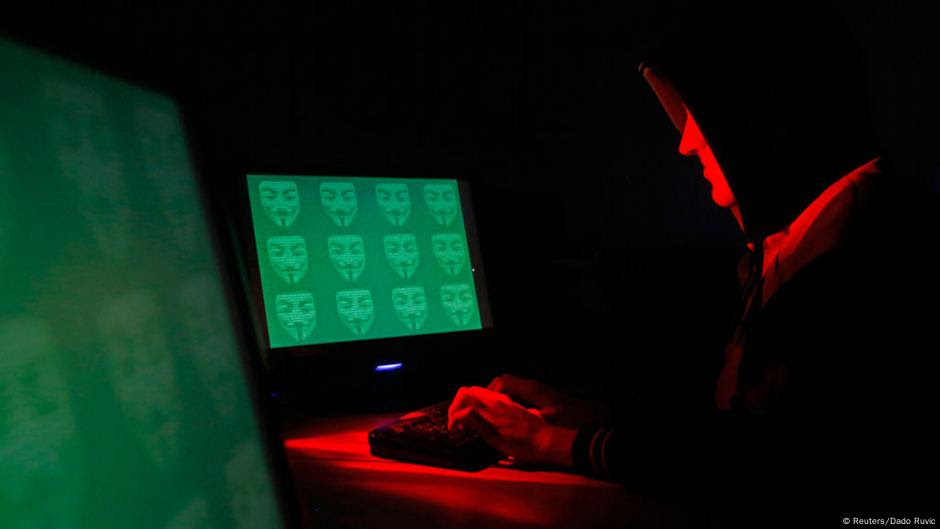 Symbolbild Computer Hacker