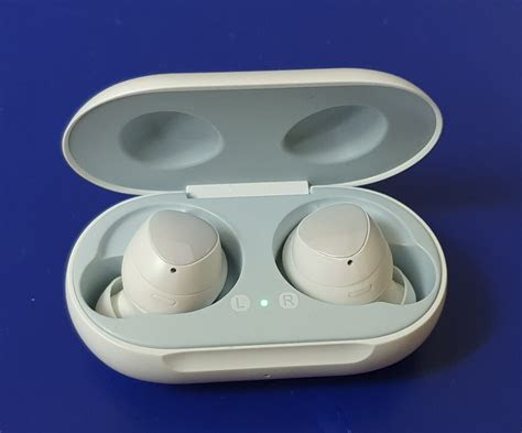 Wireless charger 3 in 1 für iphone airpods apple watch: Samsung galaxy buds and Treblab X5 - Best alternatives to