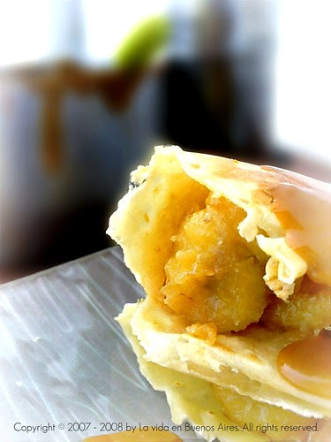 Caramelized banana crepe & Dulce de leche sauce