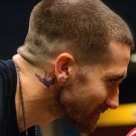 does jake gyllenhaal have a tattoo on his neck Does jake gyllenhaal
have a tattoo on his neck