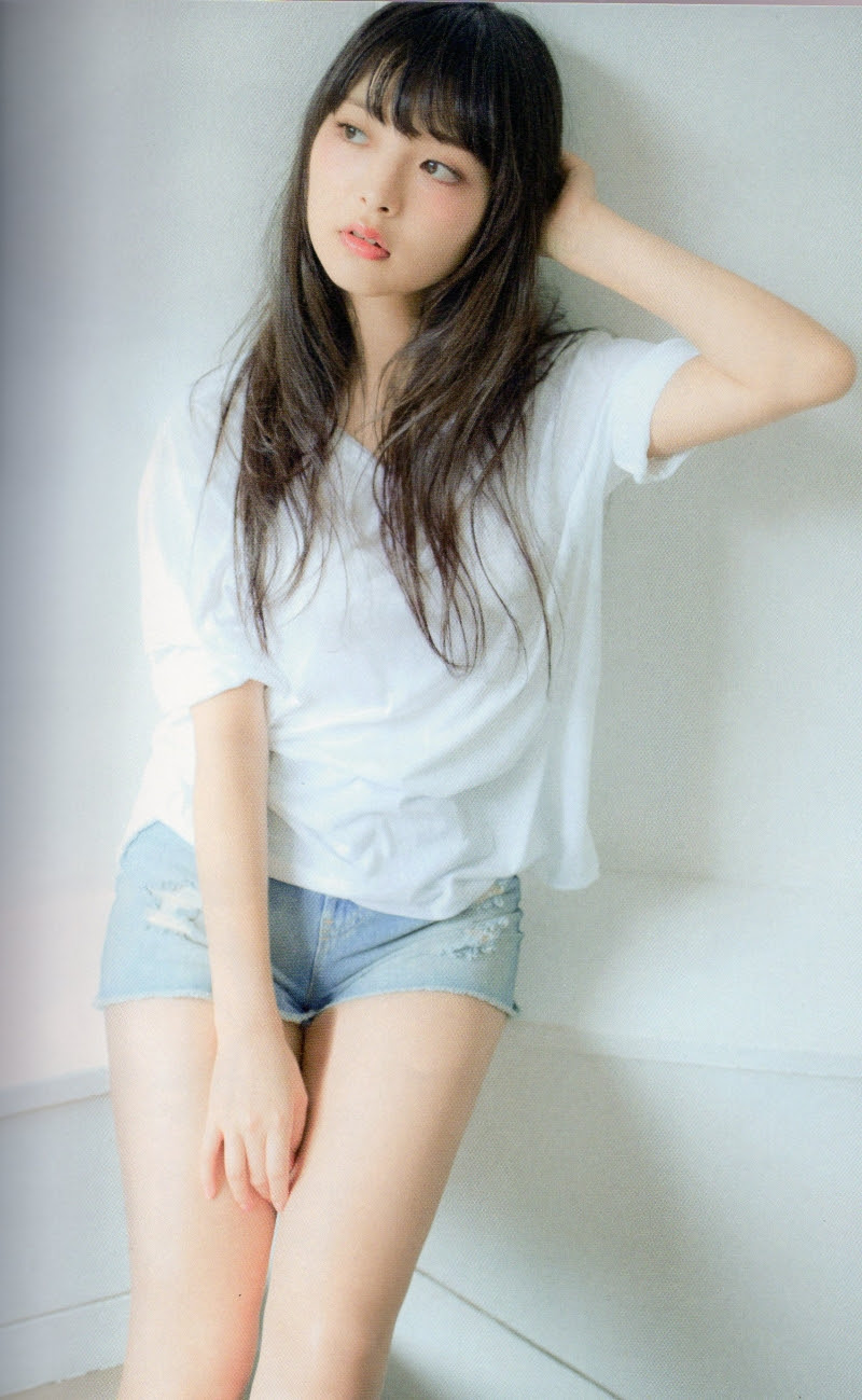 マニア研究所ex 上坂すみれさんの初のスタイルブック Sumipedia スミペディア 発売