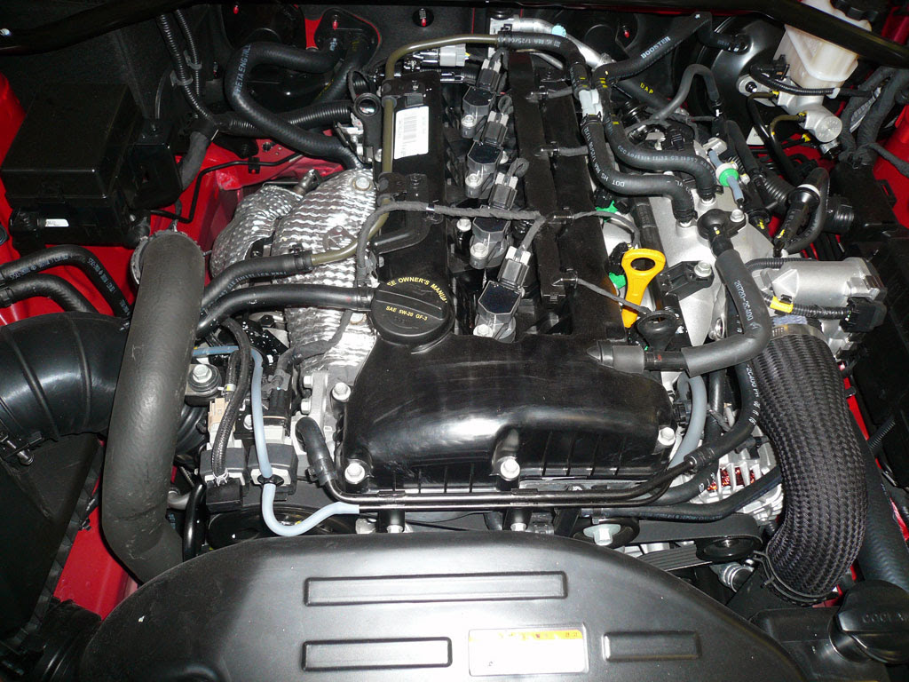 2010 Hyundai Genesis Coupe Top Photos