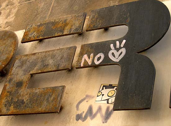 Palma de Mallorca, Carrer Pietat, Bar Perfil, Two-Tailed Dog