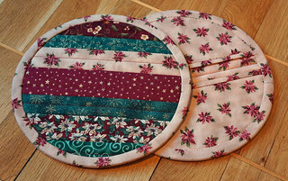 Not-so-zakka-style-potholders-2