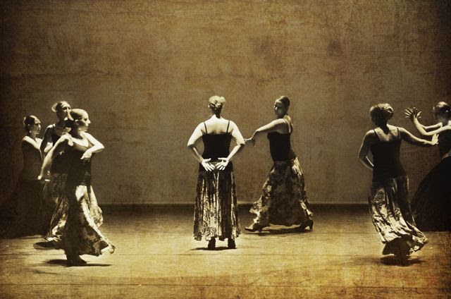Flamenco Dancers [enlarge]