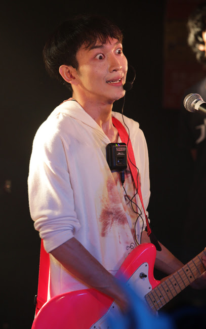 朝日新聞デジタル 目をむき出しにしながら歌う の子 神聖かまってちゃんのライブと の子 インタビュー 14 28 フォトギャラリー エンタメ